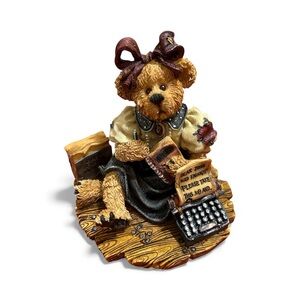 Vintage 1999 Boyds Bear Figurine Ms. Friday Quiting Job Take This Job #228318